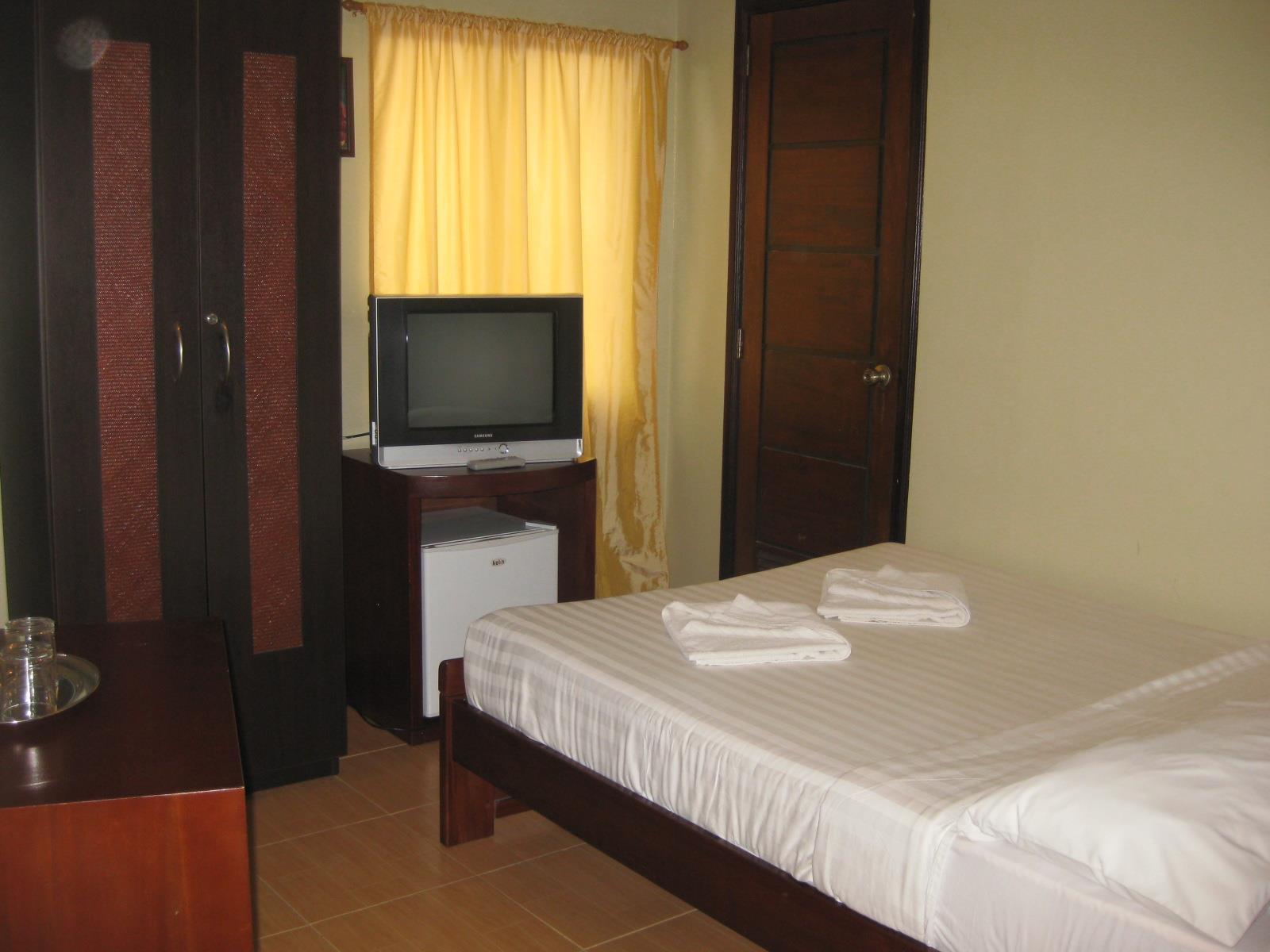 Hotel One Lourdes Dormitel Iloilo City Exterior foto